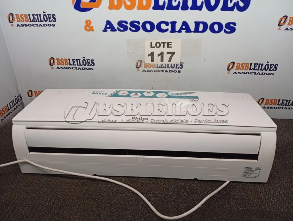 LOTE 117 - 01 – EVAPORADORA 12000 BTUS 220V PHILCO (NO ESTADO, NÃO SABEMOS SE FUNCIONA. LEILÃO NÃO TEM GARANTIA E NEM DEVOLUÇÃO, SUJEITO A POSSÍVEIS AVARIAS VISÍVEIS/OCULTAS E/OU AUSÊNCIA DE COMPONENTES)