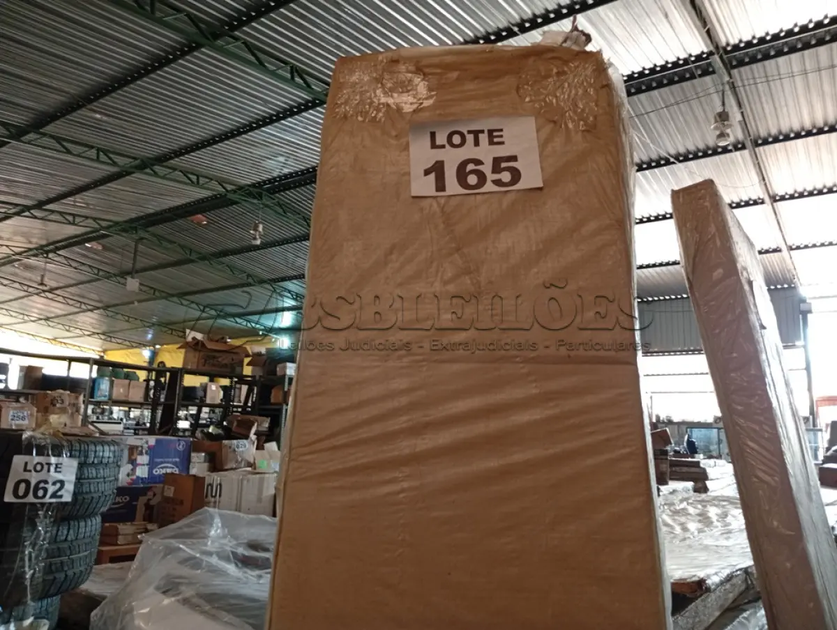 LOTE 165 - 01 - ARMÁRIO MULTIUSO 2 PORTAS IBIZA (NO ESTADO, NÃO SABEMOS SE FUNCIONA. LEILÃO NÃO TEM GARANTIA E NEM DEVOLUÇÃO, SUJEITO A POSSÍVEIS AVARIAS VISÍVEIS/OCULTAS E/OU AUSÊNCIA DE COMPONENTES)