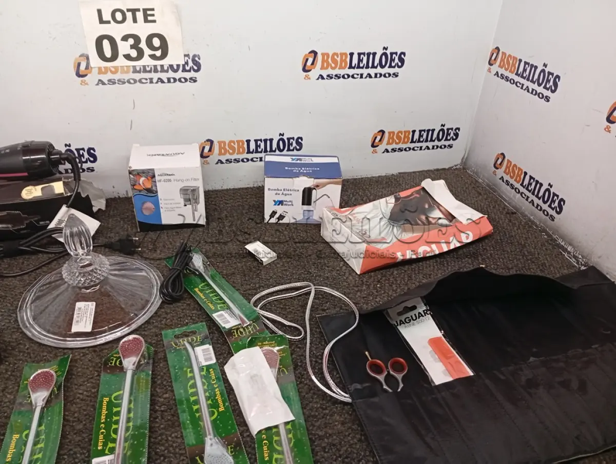 LOTE 039 - 18 – ITENS PORTÁTEIS DIVERSOS (NO ESTADO, NÃO SABEMOS SE FUNCIONA. LEILÃO NÃO TEM GARANTIA E NEM DEVOLUÇÃO, SUJEITO A POSSÍVEIS AVARIAS VISÍVEIS/OCULTAS E/OU AUSÊNCIA DE COMPONENTES)
