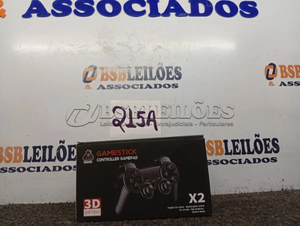 LOTE 215 - 01 VÍDEO GAME RETRÔ, COM 20 MIL JOGOS  HDMI GAMESTICK CONTROLLER GAMEPAD (NOVO) (NO ESTADO)