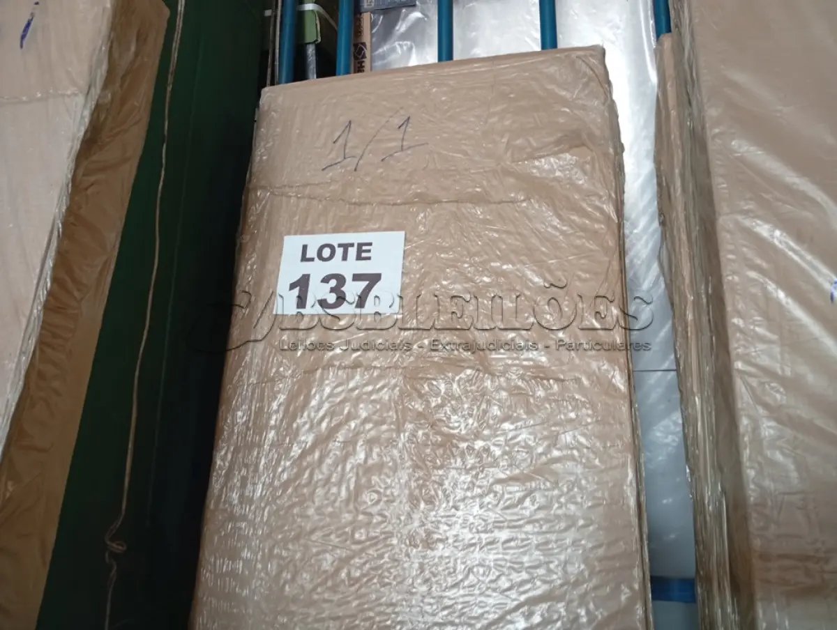 LOTE 137 - 01 - RACK PARA TV RETRO PÊS 1 80M 6917A (NO ESTADO, NÃO SABEMOS SE FUNCIONA. LEILÃO NÃO TEM GARANTIA E NEM DEVOLUÇÃO, SUJEITO A POSSÍVEIS AVARIAS VISÍVEIS/OCULTAS E/OU AUSÊNCIA DE COMPONENTES)