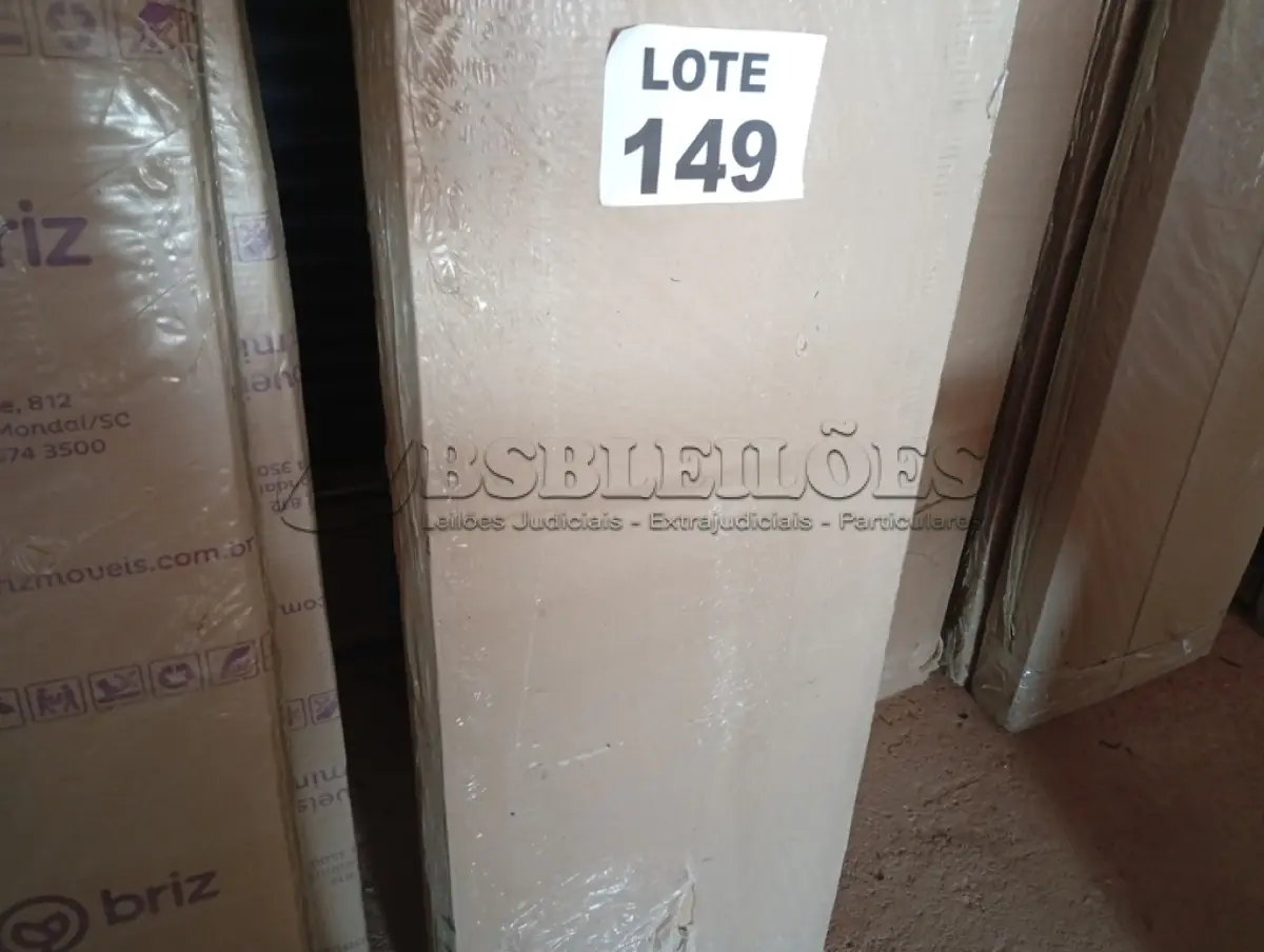 LOTE 149 - 01 - RACK PARA TV RETRO PÊS 1 80M 6917A (NO ESTADO, NÃO SABEMOS SE FUNCIONA. LEILÃO NÃO TEM GARANTIA E NEM DEVOLUÇÃO, SUJEITO A POSSÍVEIS AVARIAS VISÍVEIS/OCULTAS E/OU AUSÊNCIA DE COMPONENTES)