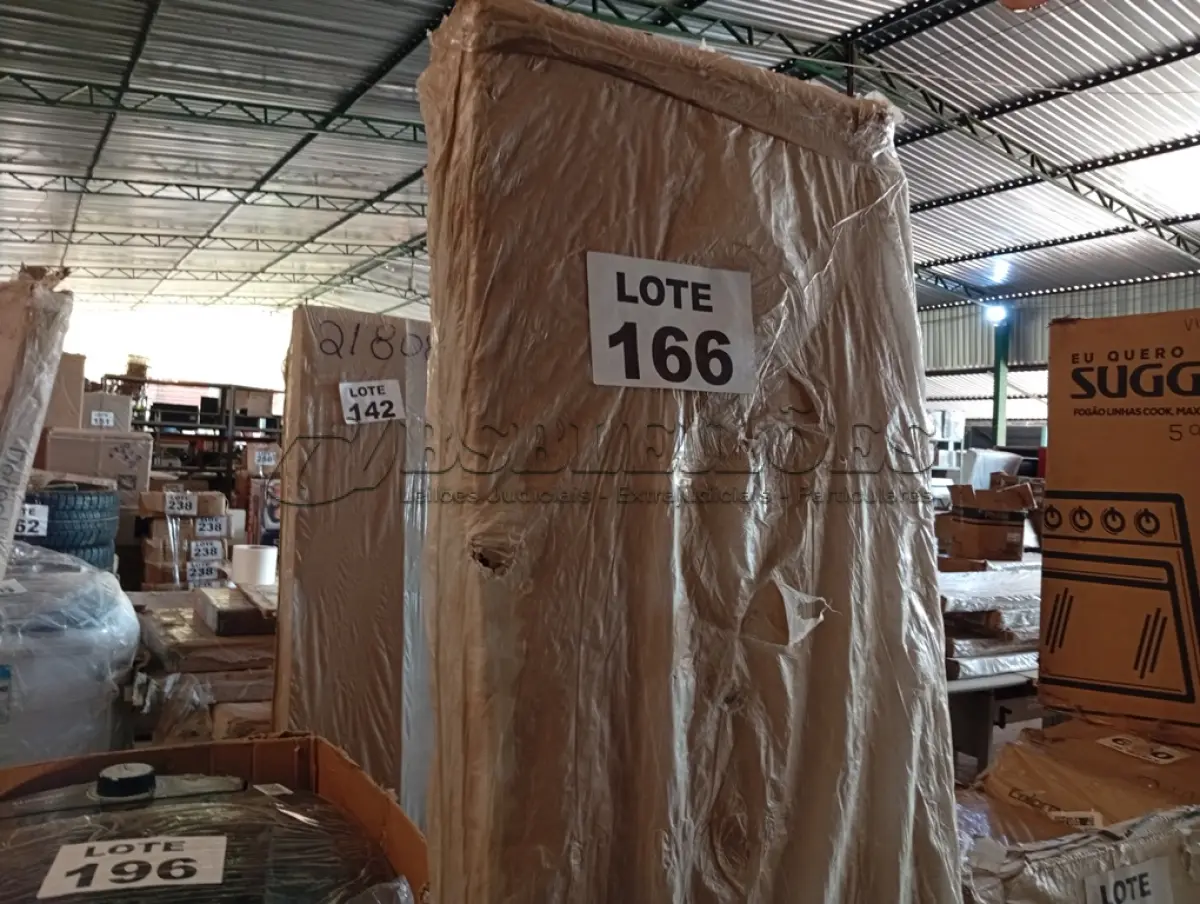 LOTE 166 - 01 - RACK PARA TV RETRO PÊS 1 80M 6917A (NO ESTADO, NÃO SABEMOS SE FUNCIONA. LEILÃO NÃO TEM GARANTIA E NEM DEVOLUÇÃO, SUJEITO A POSSÍVEIS AVARIAS VISÍVEIS/OCULTAS E/OU AUSÊNCIA DE COMPONENTES)