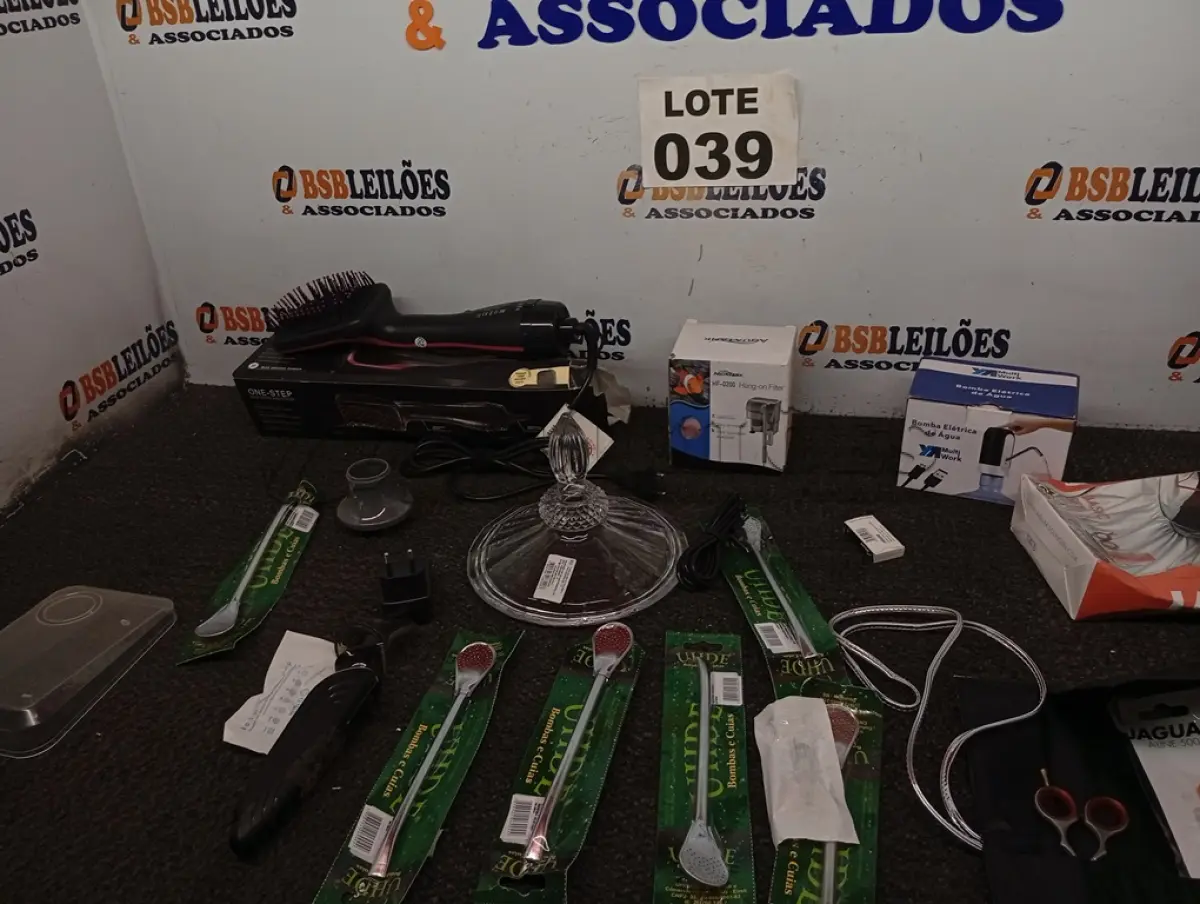 LOTE 039 - 18 – ITENS PORTÁTEIS DIVERSOS (NO ESTADO, NÃO SABEMOS SE FUNCIONA. LEILÃO NÃO TEM GARANTIA E NEM DEVOLUÇÃO, SUJEITO A POSSÍVEIS AVARIAS VISÍVEIS/OCULTAS E/OU AUSÊNCIA DE COMPONENTES)
