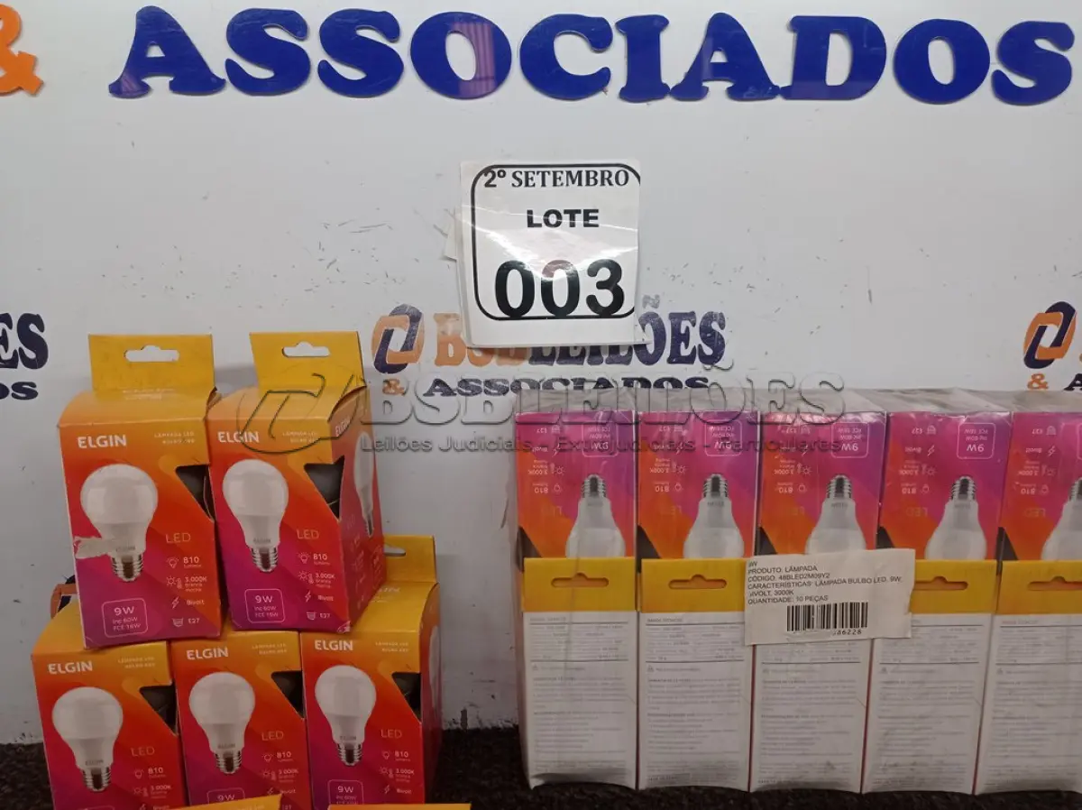 LOTE 003 - 20 LÂMPADAS BULBO LED A60 9W BIVOLT 3000K – ELGIN NOVO. (NO ESTADO) ATENÇÃO! FAZER A VISITAÇÃO ANTES DE ARREMATAR, NÃO SABEMOS SE FUNCIONA. LEILÃO NÃO TEM GARANTIA E NEM DEVOLUÇÃO, SUJEITO A POSSÍVEIS AVARIAS VISÍVEIS/OCULTAS E/OU AUSÊNCIA DE COMPONENTES.