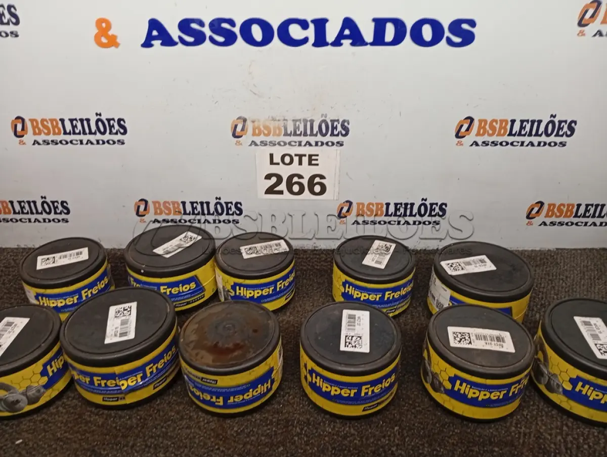 LOTE 266 - 11 - CUBOS DE RODAS DIVERSOS (NO ESTADO, NÃO SABEMOS SE FUNCIONA. LEILÃO NÃO TEM GARANTIA E NEM DEVOLUÇÃO, SUJEITO A POSSÍVEIS AVARIAS VISÍVEIS/OCULTAS E/OU AUSÊNCIA DE COMPONENTES)