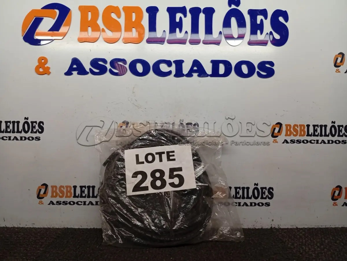 LOTE 285 - 25 METROS MANGUEIRA COMBUSTIVEL COM LONA (NO ESTADO, NÃO SABEMOS SE FUNCIONA. LEILÃO NÃO TEM GARANTIA E NEM DEVOLUÇÃO, SUJEITO A POSSÍVEIS AVARIAS VISÍVEIS/OCULTAS E/OU AUSÊNCIA DE COMPONENTES)
