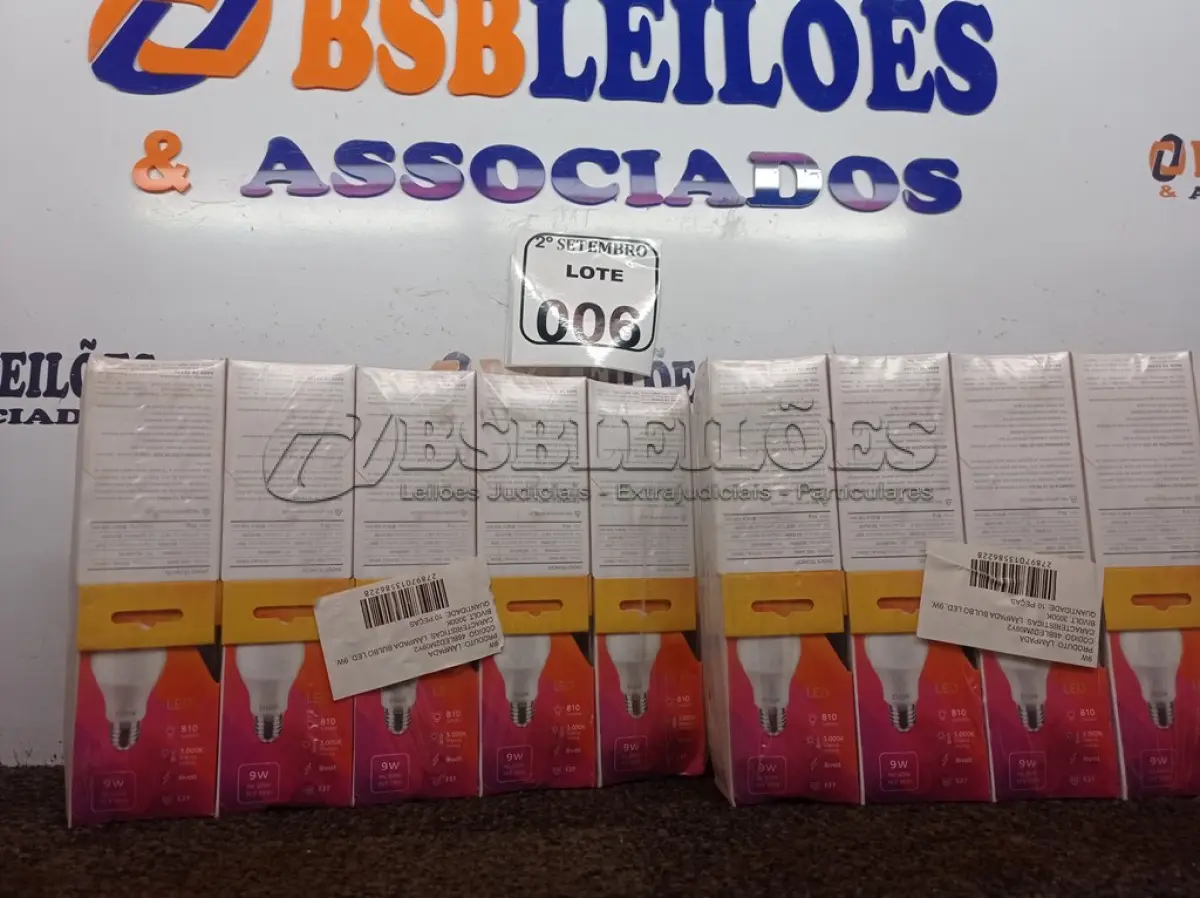 LOTE 006 - 20 LÂMPADAS BULBO LED A60 9W BIVOLT 3000K – ELGIN NOVO. (NO ESTADO) ATENÇÃO! FAZER A VISITAÇÃO ANTES DE ARREMATAR, NÃO SABEMOS SE FUNCIONA. LEILÃO NÃO TEM GARANTIA E NEM DEVOLUÇÃO, SUJEITO A POSSÍVEIS AVARIAS VISÍVEIS/OCULTAS E/OU AUSÊNCIA DE COMPONENTES.