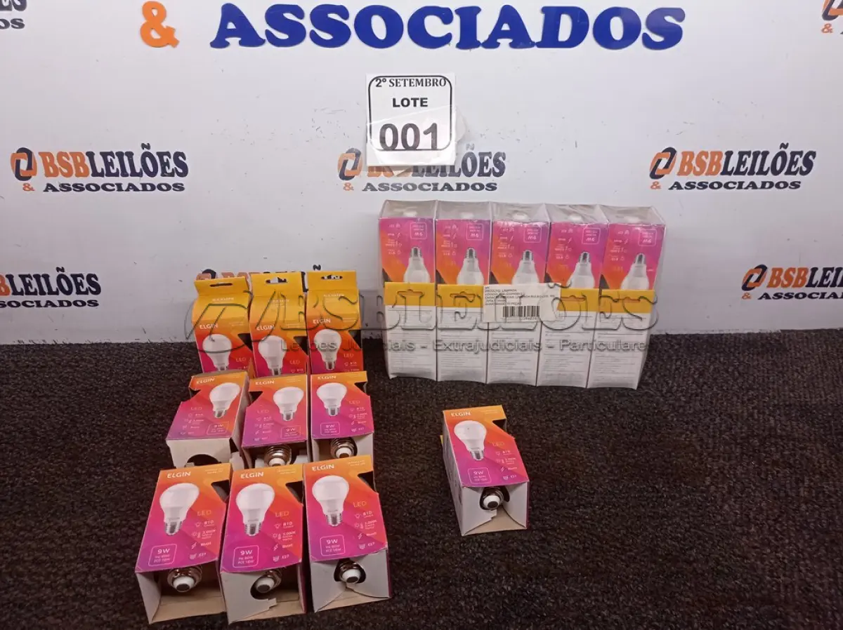 LOTE 001 - 20 LÂMPADAS BULBO LED A60 9W BIVOLT 3000K – ELGIN NOVO. (NO ESTADO) ATENÇÃO! FAZER A VISITAÇÃO ANTES DE ARREMATAR, NÃO SABEMOS SE FUNCIONA. LEILÃO NÃO TEM GARANTIA E NEM DEVOLUÇÃO, SUJEITO A POSSÍVEIS AVARIAS VISÍVEIS/OCULTAS E/OU AUSÊNCIA DE COMPONENTES.
