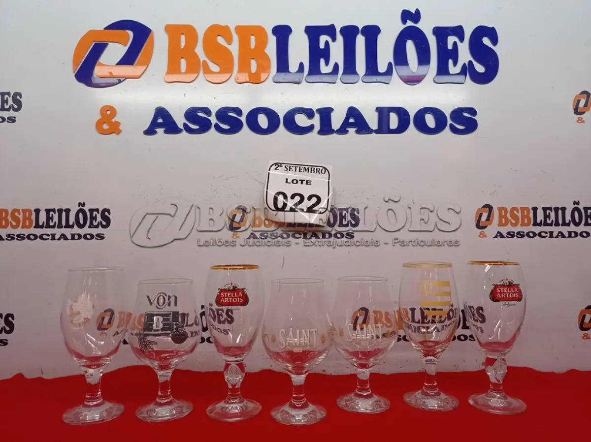 LOTE 022 - 07 COPOS DIVERSOS. (NO ESTADO) ATENÇÃO! FAZER A VISITAÇÃO ANTES DE ARREMATAR, NÃO SABEMOS SE FUNCIONA. LEILÃO NÃO TEM GARANTIA E NEM DEVOLUÇÃO, SUJEITO A POSSÍVEIS AVARIAS VISÍVEIS/OCULTAS E/OU AUSÊNCIA DE COMPONENTES.