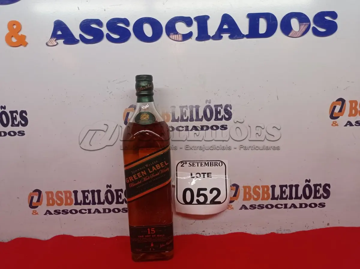 LOTE 052 - 01 GARRAFA DE WHISKY JOHNNIE WALKER GREEN LABEL 1L. (NO ESTADO) ATENÇÃO! FAZER A VISITAÇÃO ANTES DE ARREMATAR, NÃO SABEMOS SE FUNCIONA. LEILÃO NÃO TEM GARANTIA E NEM DEVOLUÇÃO, SUJEITO A POSSÍVEIS AVARIAS VISÍVEIS/OCULTAS E/OU AUSÊNCIA DE COMPONENTES.