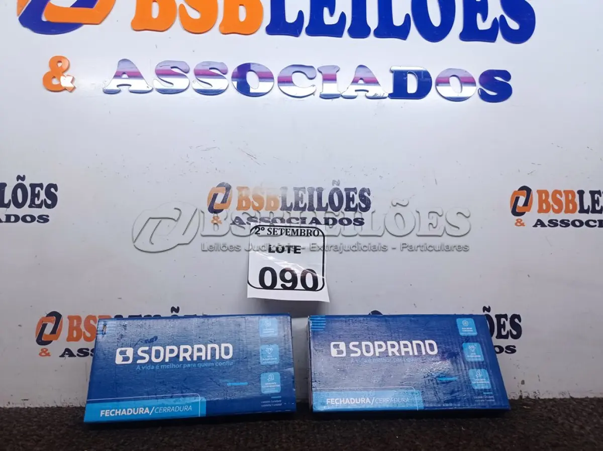 LOTE 090 - 02 FECHADURAS POPLINE ALAVANCA CR SOPRANO (NO ESTADO) ATENÇÃO! FAZER A VISITAÇÃO ANTES DE ARREMATAR, NÃO SABEMOS SE FUNCIONA. LEILÃO NÃO TEM GARANTIA E NEM DEVOLUÇÃO, SUJEITO A POSSÍVEIS AVARIAS VISÍVEIS/OCULTAS E/OU AUSÊNCIA DE COMPONENTES.