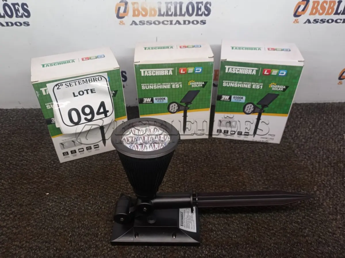 LOTE 094 - 03 ESPETOS JARDIM SOLAR SUNSHINE ES1 3W LED 6500K TASHIBRA NOVO. (NO ESTADO) (NO ESTADO) ATENÇÃO! FAZER A VISITAÇÃO ANTES DE ARREMATAR, NÃO SABEMOS SE FUNCIONA. LEILÃO NÃO TEM GARANTIA E NEM DEVOLUÇÃO, SUJEITO A POSSÍVEIS AVARIAS VISÍVEIS/OCULTAS E/OU AUSÊNCIA DE COMPONENTES.