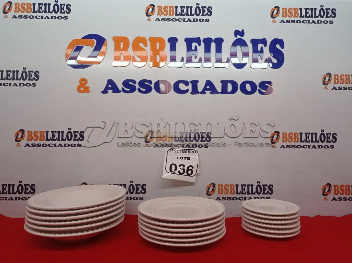 LOTE 036 - 06 PRATOS BRANCOS RASOS, 06 PRATOS FUNDOS E 06 PRATOS PEQUENOS PARA SOBREMESA. (NO ESTADO) ATENÇÃO! FAZER A VISITAÇÃO ANTES DE ARREMATAR, NÃO SABEMOS SE FUNCIONA. LEILÃO NÃO TEM GARANTIA E NEM DEVOLUÇÃO, SUJEITO A POSSÍVEIS AVARIAS VISÍVEIS/OCULTAS E/OU AUSÊNCIA DE COMPONENTES.