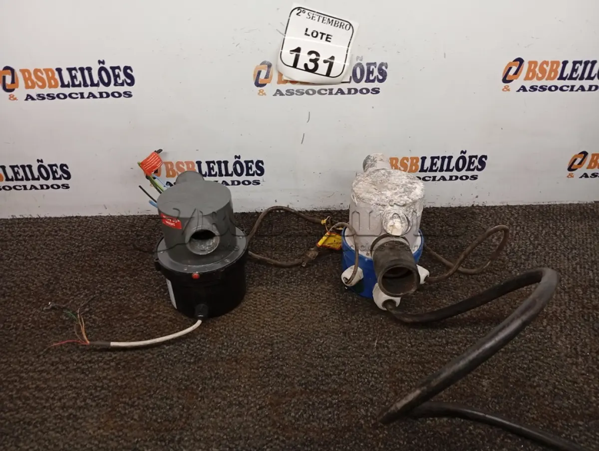 LOTE 131 - 02 AQUECEDORES PARA BANHEIRA. (NO ESTADO) ATENÇÃO! FAZER A VISITAÇÃO ANTES DE ARREMATAR, NÃO SABEMOS SE FUNCIONA. LEILÃO NÃO TEM GARANTIA E NEM DEVOLUÇÃO, SUJEITO A POSSÍVEIS AVARIAS VISÍVEIS/OCULTAS E/OU AUSÊNCIA DE COMPONENTES.