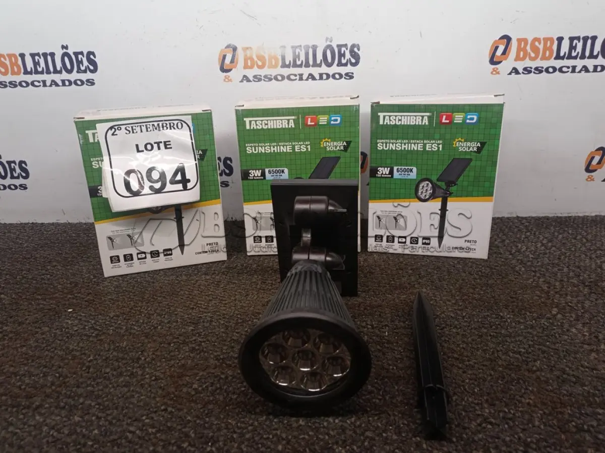 LOTE 094 - 03 ESPETOS JARDIM SOLAR SUNSHINE ES1 3W LED 6500K TASHIBRA NOVO. (NO ESTADO) (NO ESTADO) ATENÇÃO! FAZER A VISITAÇÃO ANTES DE ARREMATAR, NÃO SABEMOS SE FUNCIONA. LEILÃO NÃO TEM GARANTIA E NEM DEVOLUÇÃO, SUJEITO A POSSÍVEIS AVARIAS VISÍVEIS/OCULTAS E/OU AUSÊNCIA DE COMPONENTES.