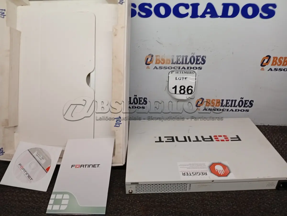 LOTE 186 - 01 SWITCH MARCA FORTINET MODELO FG-CD-G. (NO ESTADO) ATENÇÃO! FAZER A VISITAÇÃO ANTES DE ARREMATAR, NÃO SABEMOS SE FUNCIONA. LEILÃO NÃO TEM GARANTIA E NEM DEVOLUÇÃO, SUJEITO A POSSÍVEIS AVARIAS VISÍVEIS/OCULTAS E/OU AUSÊNCIA DE COMPONENTES.