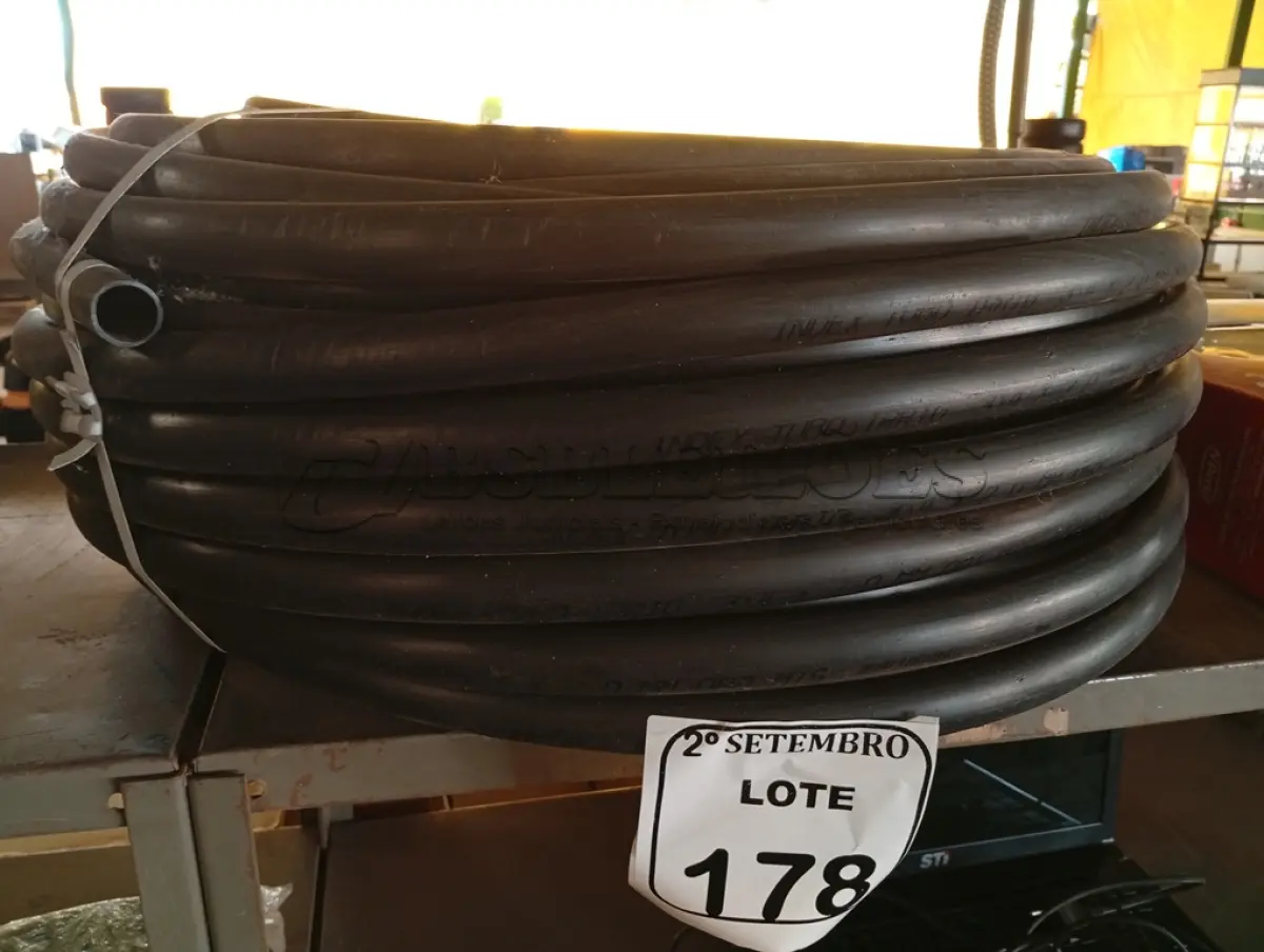 LOTE 178 - 01 ROLO MANG TUBO IRRIGACAO 3/4 X 2,0 PRETO INDEX. (NO ESTADO) ATENÇÃO! FAZER A VISITAÇÃO ANTES DE ARREMATAR, NÃO SABEMOS SE FUNCIONA. LEILÃO NÃO TEM GARANTIA E NEM DEVOLUÇÃO, SUJEITO A POSSÍVEIS AVARIAS VISÍVEIS/OCULTAS E/OU AUSÊNCIA DE COMPONENTES.