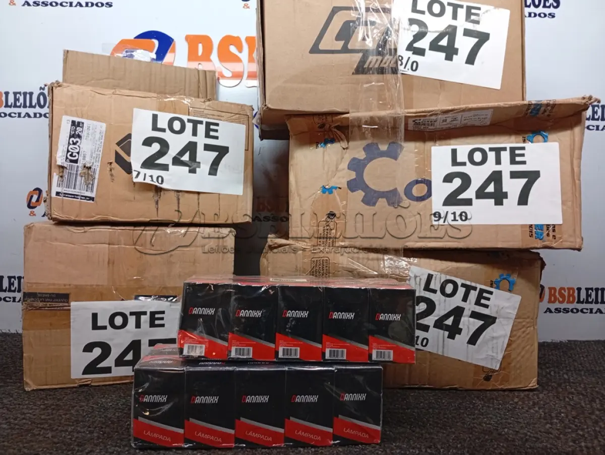 LOTE 247 - 400 - LÂMPADAS FAROL H4 12VOLTS (NO ESTADO, NÃO SABEMOS SE FUNCIONA. LEILÃO NÃO TEM GARANTIA E NEM DEVOLUÇÃO, SUJEITO A POSSÍVEIS AVARIAS VISÍVEIS/OCULTAS E/OU AUSÊNCIA DE COMPONENTES)