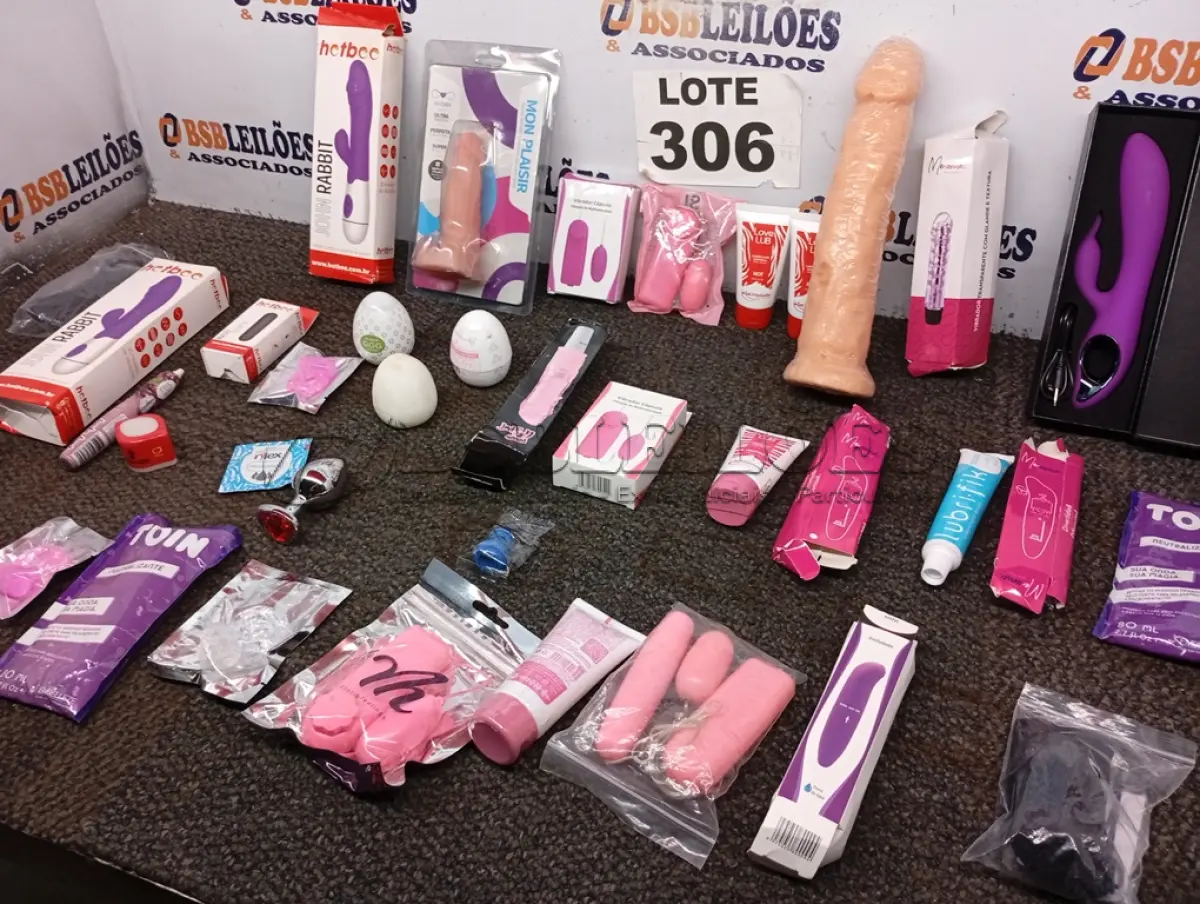 LOTE 306 - 36 – ITENS SEXY SHOP DIVERSOS (NO ESTADO, NÃO SABEMOS SE FUNCIONA. LEILÃO NÃO TEM GARANTIA E NEM DEVOLUÇÃO, SUJEITO A POSSÍVEIS AVARIAS VISÍVEIS/OCULTAS E/OU AUSÊNCIA DE COMPONENTES)