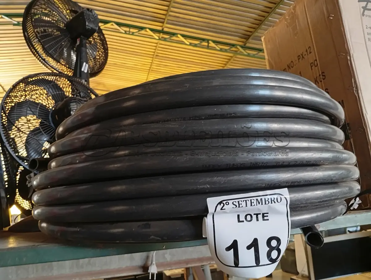 LOTE 118 - 01 ROLO MANG TUBO IRRIGAÇÃO 1 X 2,0 PRETO INDEX(NO ESTADO) ATENÇÃO! FAZER A VISITAÇÃO ANTES DE ARREMATAR, NÃO SABEMOS SE FUNCIONA. LEILÃO NÃO TEM GARANTIA E NEM DEVOLUÇÃO, SUJEITO A POSSÍVEIS AVARIAS VISÍVEIS/OCULTAS E/OU AUSÊNCIA DE COMPONENTES.