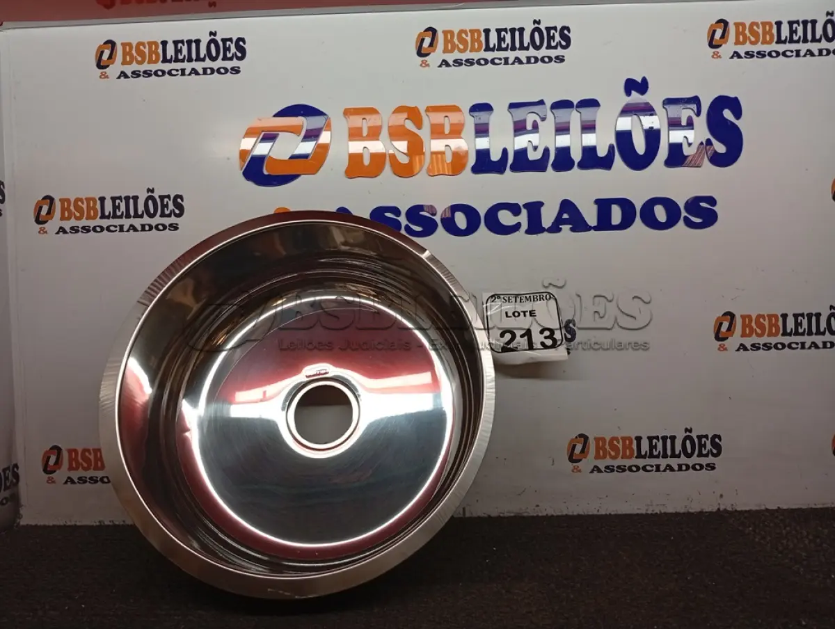 LOTE 213 - 01 CUBA INOX N38 AÇO  CO 430 38X12 FABRINOX. (NO ESTADO) ATENÇÃO! FAZER A VISITAÇÃO ANTES DE ARREMATAR, NÃO SABEMOS SE FUNCIONA. LEILÃO NÃO TEM GARANTIA E NEM DEVOLUÇÃO, SUJEITO A POSSÍVEIS AVARIAS VISÍVEIS/OCULTAS E/OU AUSÊNCIA DE COMPONENTES.