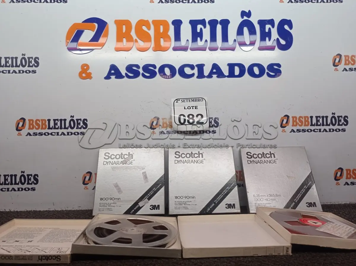 LOTE 082 - 05 FITAS PARA GRAVADOR DE ROLO. (NO ESTADO) ATENÇÃO! FAZER A VISITAÇÃO ANTES DE ARREMATAR, NÃO SABEMOS SE FUNCIONA. LEILÃO NÃO TEM GARANTIA E NEM DEVOLUÇÃO, SUJEITO A POSSÍVEIS AVARIAS VISÍVEIS/OCULTAS E/OU AUSÊNCIA DE COMPONENTES.