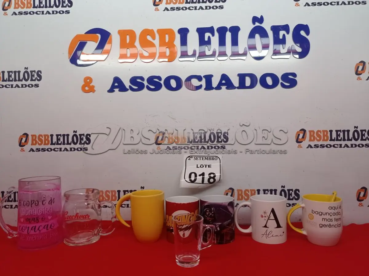 LOTE 018 - 07 CANECAS DIVERSAS. (NO ESTADO) ATENÇÃO! FAZER A VISITAÇÃO ANTES DE ARREMATAR, NÃO SABEMOS SE FUNCIONA. LEILÃO NÃO TEM GARANTIA E NEM DEVOLUÇÃO, SUJEITO A POSSÍVEIS AVARIAS VISÍVEIS/OCULTAS E/OU AUSÊNCIA DE COMPONENTES.