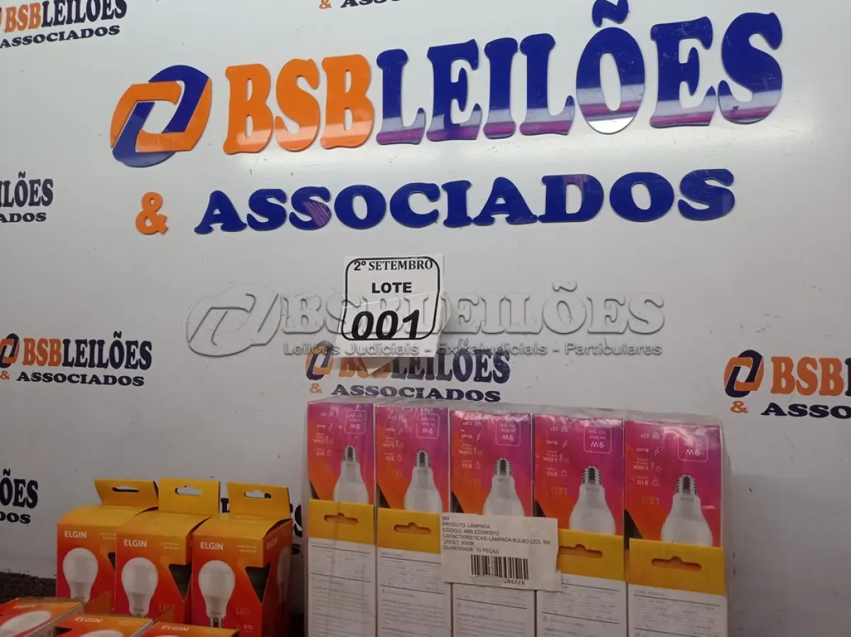 LOTE 001 - 20 LÂMPADAS BULBO LED A60 9W BIVOLT 3000K – ELGIN NOVO. (NO ESTADO) ATENÇÃO! FAZER A VISITAÇÃO ANTES DE ARREMATAR, NÃO SABEMOS SE FUNCIONA. LEILÃO NÃO TEM GARANTIA E NEM DEVOLUÇÃO, SUJEITO A POSSÍVEIS AVARIAS VISÍVEIS/OCULTAS E/OU AUSÊNCIA DE COMPONENTES.