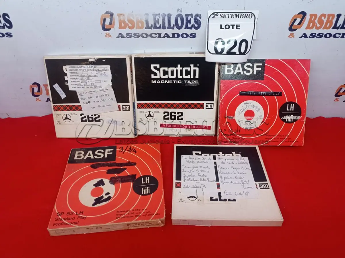 LOTE 020 - 05 FITAS PARA GRAVADOR DE ROLO. (NO ESTADO) ATENÇÃO! FAZER A VISITAÇÃO ANTES DE ARREMATAR, NÃO SABEMOS SE FUNCIONA. LEILÃO NÃO TEM GARANTIA E NEM DEVOLUÇÃO, SUJEITO A POSSÍVEIS AVARIAS VISÍVEIS/OCULTAS E/OU AUSÊNCIA DE COMPONENTES.