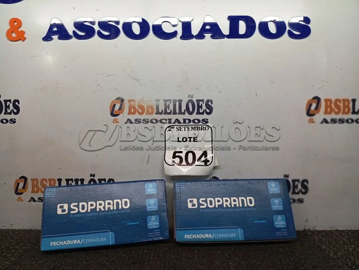 LOTE 504 - 02 FECHADURAS POPLINE ALAVANCA CR SOPRANO (NO ESTADO) ATENÇÃO! FAZER A VISITAÇÃO ANTES DE ARREMATAR, NÃO SABEMOS SE FUNCIONA. LEILÃO NÃO TEM GARANTIA E NEM DEVOLUÇÃO, SUJEITO A POSSÍVEIS AVARIAS VISÍVEIS/OCULTAS E/OU AUSÊNCIA DE COMPONENTES.