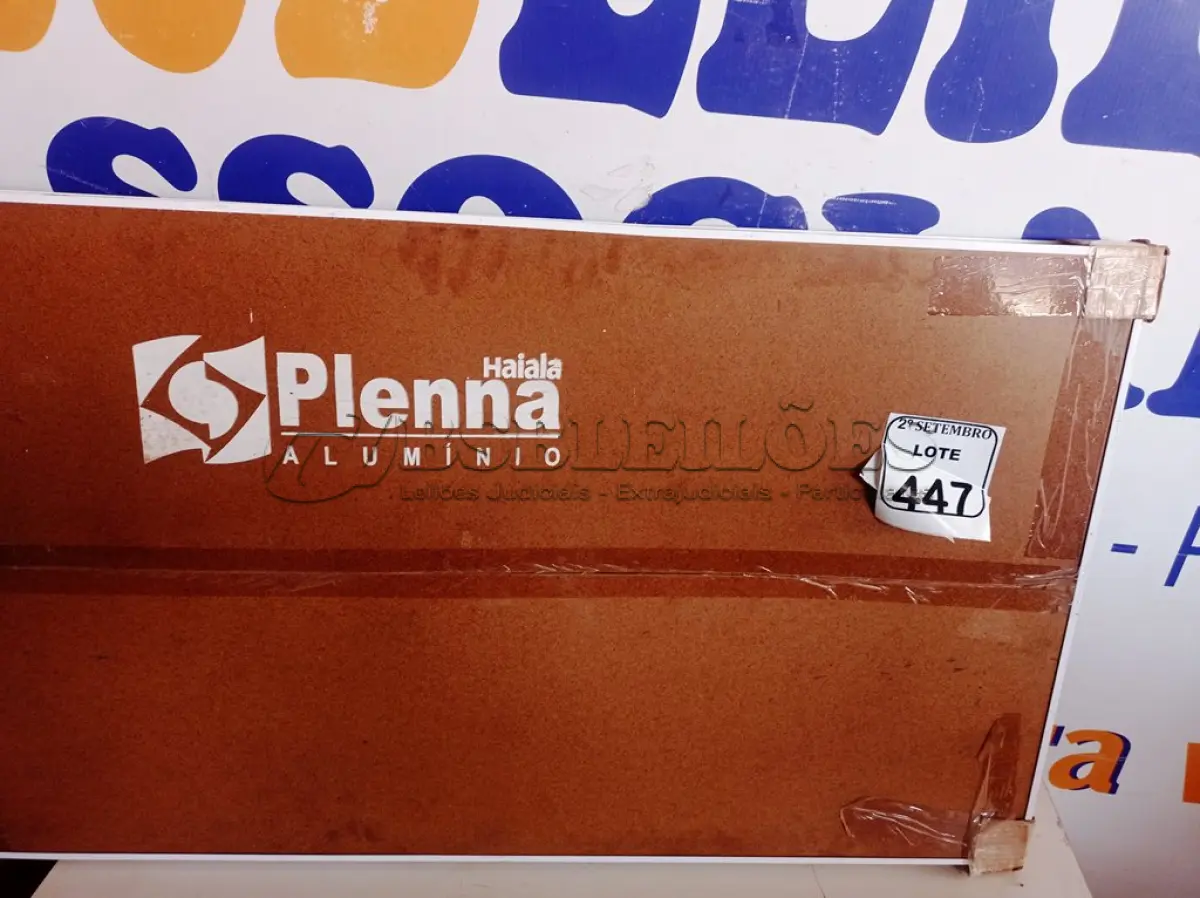 LOTE 447 - 01 JANELA MAXIM-AR PLENNA VERT 060X118 C/G BRANCO - HAIALA NOVO. (NO ESTADO) ATENÇÃO! FAZER A VISITAÇÃO ANTES DE ARREMATAR, NÃO SABEMOS SE FUNCIONA. LEILÃO NÃO TEM GARANTIA E NEM DEVOLUÇÃO, SUJEITO A POSSÍVEIS AVARIAS VISÍVEIS/OCULTAS E/OU AUSÊNCIA DE COMPONENTES.
