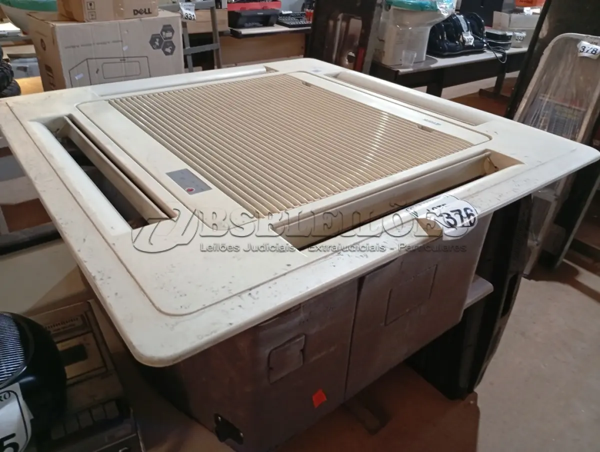 LOTE 376 - 01 VAPORIZADORA DE TETO K7 MARCA YORK. (NO ESTADO) ATENÇÃO! FAZER A VISITAÇÃO ANTES DE ARREMATAR, NÃO SABEMOS SE FUNCIONA. LEILÃO NÃO TEM GARANTIA E NEM DEVOLUÇÃO, SUJEITO A POSSÍVEIS AVARIAS VISÍVEIS/OCULTAS E/OU AUSÊNCIA DE COMPONENTES.