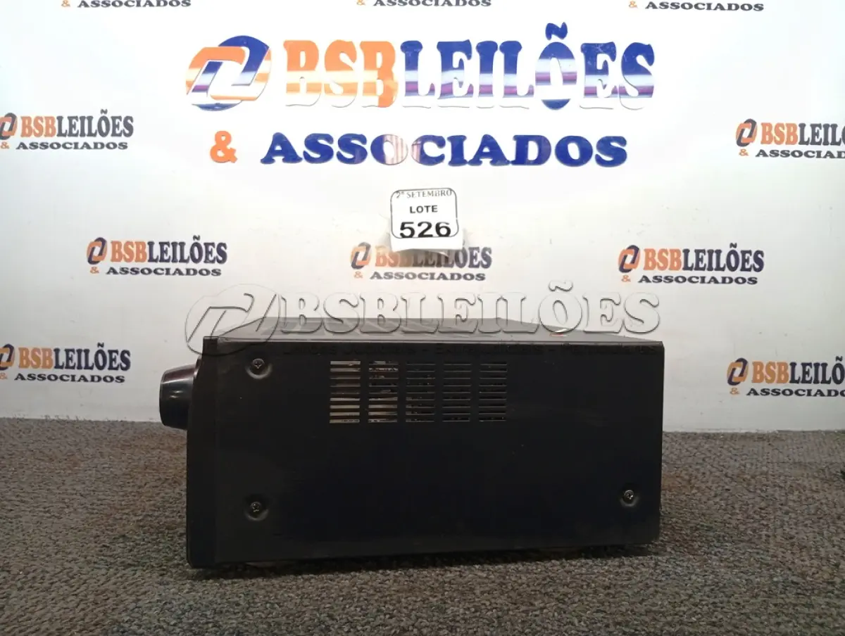 LOTE 526 - 01 RECEIVER DENON AVR-1708. (NO ESTADO) ATENÇÃO! FAZER A VISITAÇÃO ANTES DE ARREMATAR, NÃO SABEMOS SE FUNCIONA. LEILÃO NÃO TEM GARANTIA E NEM DEVOLUÇÃO, SUJEITO A POSSÍVEIS AVARIAS VISÍVEIS/OCULTAS E/OU AUSÊNCIA DE COMPONENTES.