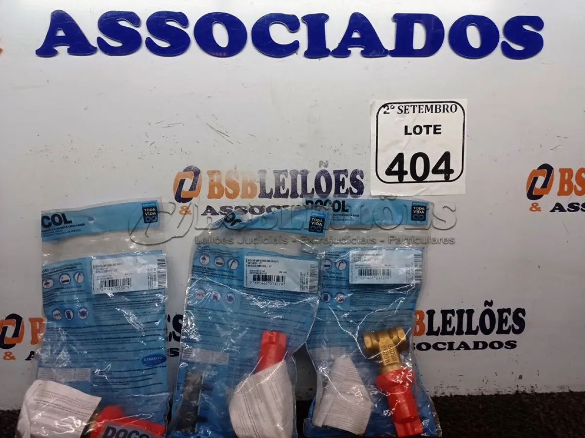 LOTE 404 - 05 BASES REGISTRO GAVETA 1/2" DOCOL. (NO ESTADO) ATENÇÃO! FAZER A VISITAÇÃO ANTES DE ARREMATAR, NÃO SABEMOS SE FUNCIONA. LEILÃO NÃO TEM GARANTIA E NEM DEVOLUÇÃO, SUJEITO A POSSÍVEIS AVARIAS VISÍVEIS/OCULTAS E/OU AUSÊNCIA DE COMPONENTES.