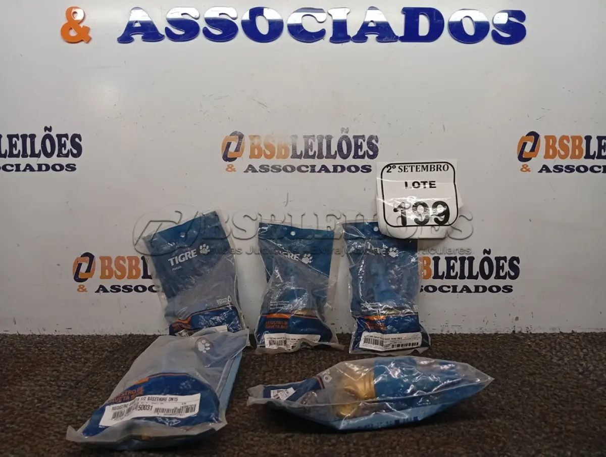LOTE 199 - 05 BASE REGISTRO GAVETA 1/2 TIGRE. (NO ESTADO) ATENÇÃO! FAZER A VISITAÇÃO ANTES DE ARREMATAR, NÃO SABEMOS SE FUNCIONA. LEILÃO NÃO TEM GARANTIA E NEM DEVOLUÇÃO, SUJEITO A POSSÍVEIS AVARIAS VISÍVEIS/OCULTAS E/OU AUSÊNCIA DE COMPONENTES.