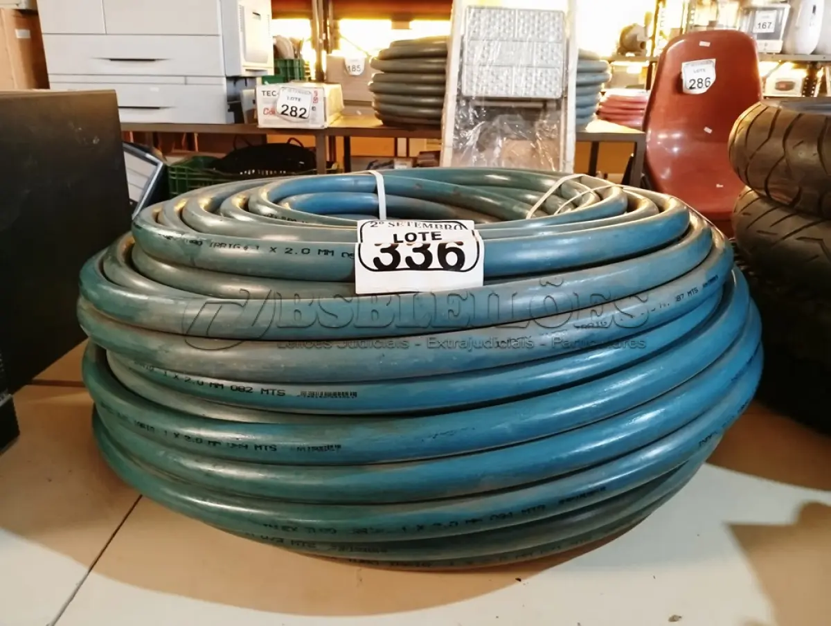 LOTE 336 - 01 ROLO MANG TUBO IRRIGACAO 1 X 2,0 AZUL INDEX(NO ESTADO) ATENÇÃO! FAZER A VISITAÇÃO ANTES DE ARREMATAR, NÃO SABEMOS SE FUNCIONA. LEILÃO NÃO TEM GARANTIA E NEM DEVOLUÇÃO, SUJEITO A POSSÍVEIS AVARIAS VISÍVEIS/OCULTAS E/OU AUSÊNCIA DE COMPONENTES.