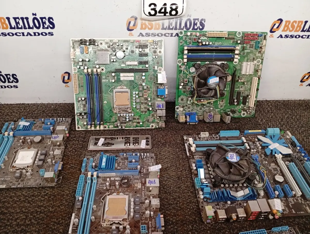 LOTE 348 - 06 PLACAS MÃES MARCAS E MODELOS DIVERSOS PARA A RETIRADA DE PEÇAS. (NO ESTADO) ATENÇÃO! FAZER A VISITAÇÃO ANTES DE ARREMATAR, NÃO SABEMOS SE FUNCIONA. LEILÃO NÃO TEM GARANTIA E NEM DEVOLUÇÃO, SUJEITO A POSSÍVEIS AVARIAS VISÍVEIS/OCULTAS E/OU AUSÊNCIA DE COMPONENTES.