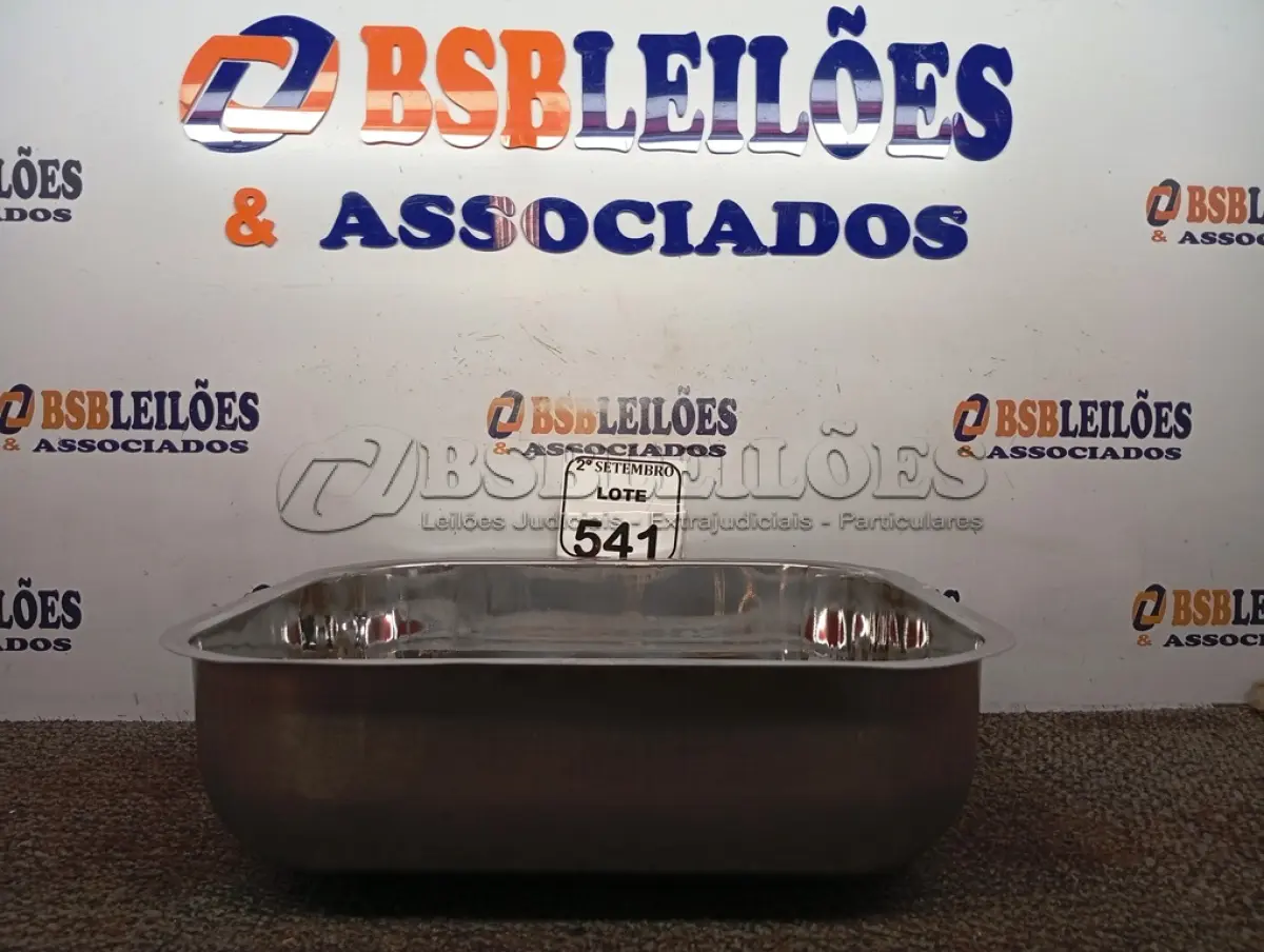 LOTE 541 - 01 CUBA INOX N3 AÇO 430 3.1/2 40X34X14 FABRINOX (NO ESTADO) ATENÇÃO! FAZER A VISITAÇÃO ANTES DE ARREMATAR, NÃO SABEMOS SE FUNCIONA. LEILÃO NÃO TEM GARANTIA E NEM DEVOLUÇÃO, SUJEITO A POSSÍVEIS AVARIAS VISÍVEIS/OCULTAS E/OU AUSÊNCIA DE COMPONENTES.