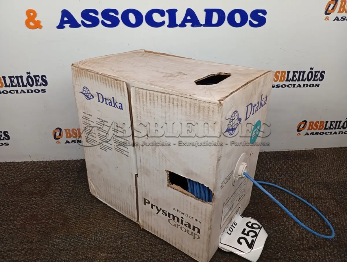 LOTE 256 - 244M CABO DE REDE LAN 4P CAT5E AZUL 1M PRYSMIAN. (NO ESTADO) ATENÇÃO! FAZER A VISITAÇÃO ANTES DE ARREMATAR, NÃO SABEMOS SE FUNCIONA. LEILÃO NÃO TEM GARANTIA E NEM DEVOLUÇÃO, SUJEITO A POSSÍVEIS AVARIAS VISÍVEIS/OCULTAS E/OU AUSÊNCIA DE COMPONENTES.