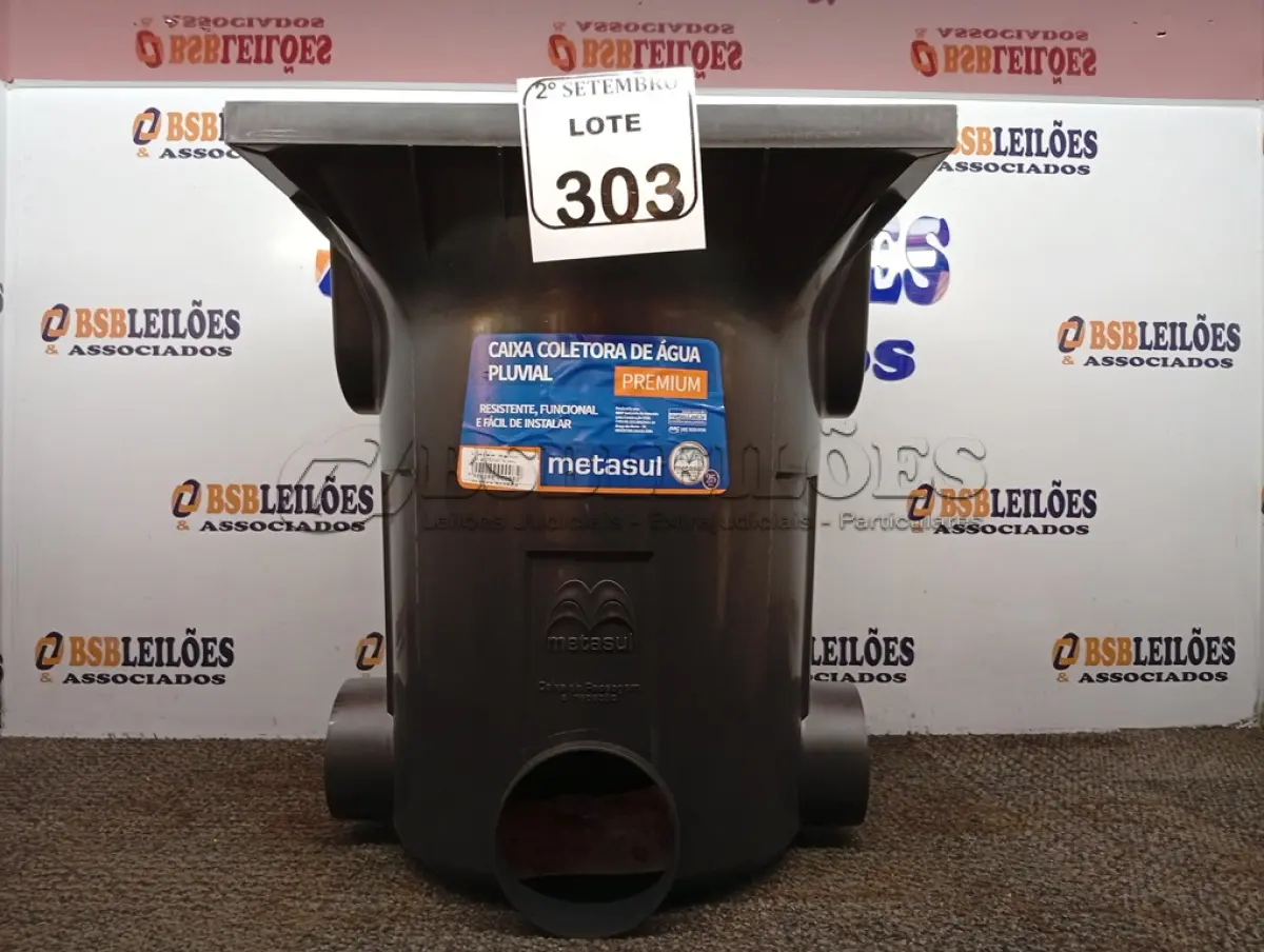 LOTE 303 - 01 CAIXA COLETORA DE ÁGUA PLUVIAL GRANDE PREMIUM PT METASUL (NO ESTADO) ATENÇÃO! FAZER A VISITAÇÃO ANTES DE ARREMATAR, NÃO SABEMOS SE FUNCIONA. LEILÃO NÃO TEM GARANTIA E NEM DEVOLUÇÃO, SUJEITO A POSSÍVEIS AVARIAS VISÍVEIS/OCULTAS E/OU AUSÊNCIA DE COMPONENTES.