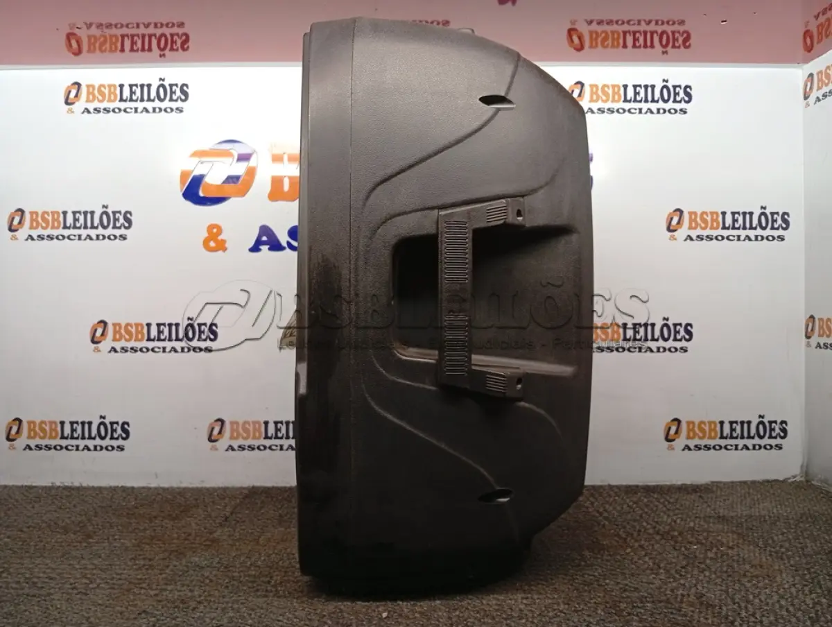 LOTE 389 - 01 CAIXA DE SOM PASSIVA MODELO PX-12. (NO ESTADO) ATENÇÃO! FAZER A VISITAÇÃO ANTES DE ARREMATAR, NÃO SABEMOS SE FUNCIONA. LEILÃO NÃO TEM GARANTIA E NEM DEVOLUÇÃO, SUJEITO A POSSÍVEIS AVARIAS VISÍVEIS/OCULTAS E/OU AUSÊNCIA DE COMPONENTES.