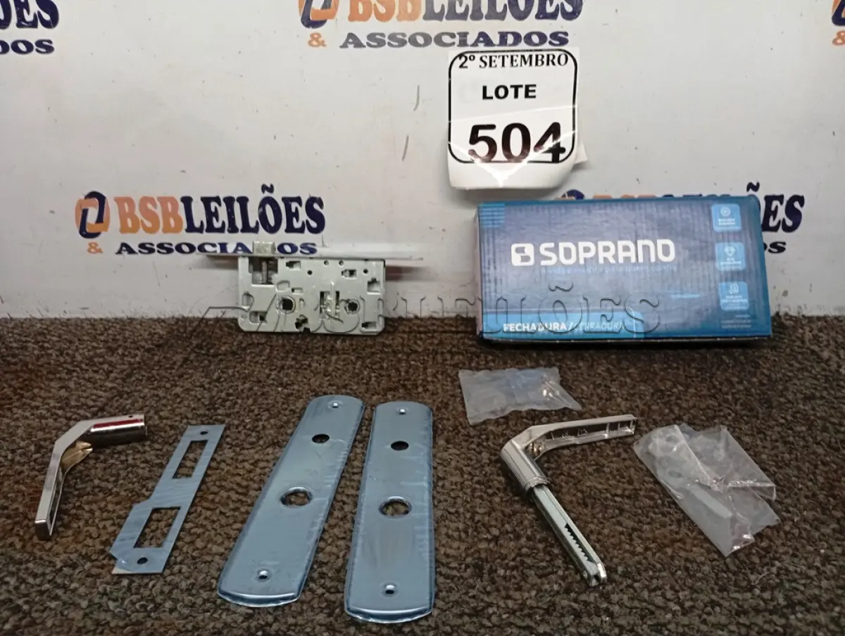 LOTE 504 - 02 FECHADURAS POPLINE ALAVANCA CR SOPRANO (NO ESTADO) ATENÇÃO! FAZER A VISITAÇÃO ANTES DE ARREMATAR, NÃO SABEMOS SE FUNCIONA. LEILÃO NÃO TEM GARANTIA E NEM DEVOLUÇÃO, SUJEITO A POSSÍVEIS AVARIAS VISÍVEIS/OCULTAS E/OU AUSÊNCIA DE COMPONENTES.