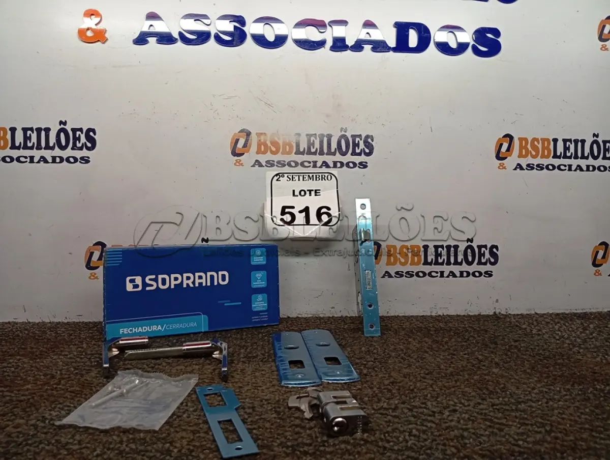 LOTE 516 - 02 FECHADURAS POPLINE ALAVANCA CR SOPRANO (NO ESTADO) ATENÇÃO! FAZER A VISITAÇÃO ANTES DE ARREMATAR, NÃO SABEMOS SE FUNCIONA. LEILÃO NÃO TEM GARANTIA E NEM DEVOLUÇÃO, SUJEITO A POSSÍVEIS AVARIAS VISÍVEIS/OCULTAS E/OU AUSÊNCIA DE COMPONENTES.