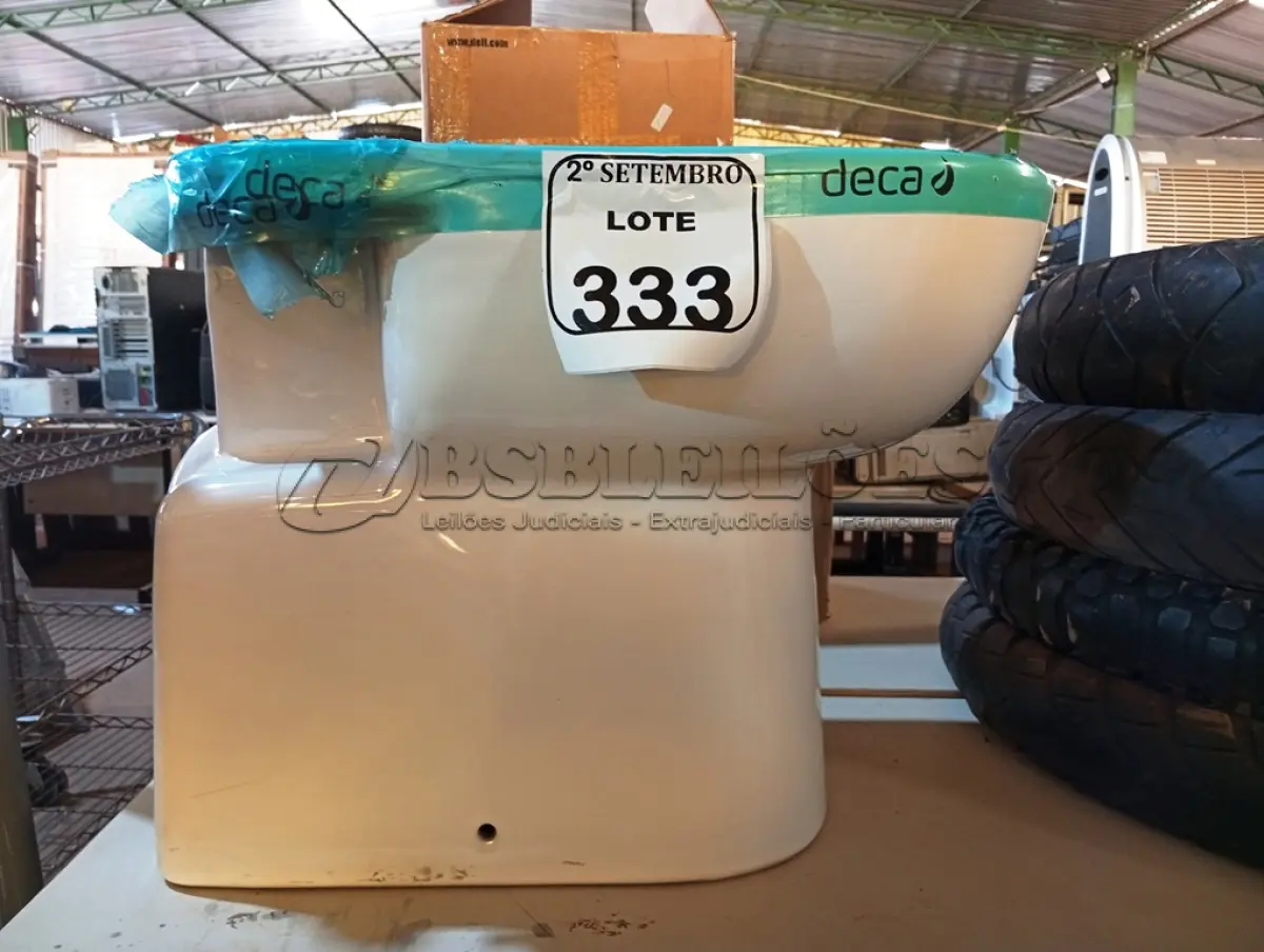 LOTE 333 - 01 VASO COR BRANCA MARCA DECA. (NO ESTADO) ATENÇÃO! FAZER A VISITAÇÃO ANTES DE ARREMATAR, NÃO SABEMOS SE FUNCIONA. LEILÃO NÃO TEM GARANTIA E NEM DEVOLUÇÃO, SUJEITO A POSSÍVEIS AVARIAS VISÍVEIS/OCULTAS E/OU AUSÊNCIA DE COMPONENTES.