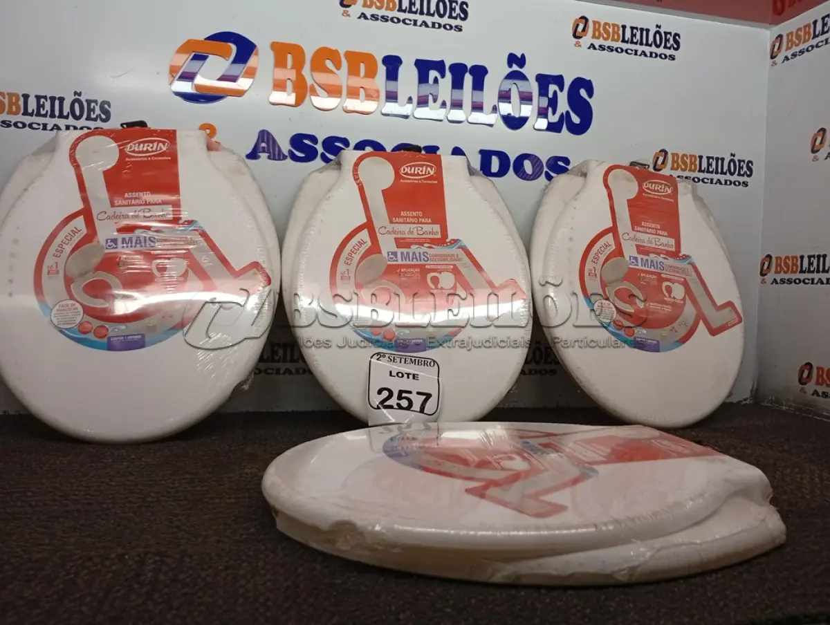 LOTE 257 - 04 ASSENTOS SAN ESP C/TAMPA P/CADEIRA BANHO DURIN. (NO ESTADO) ATENÇÃO! FAZER A VISITAÇÃO ANTES DE ARREMATAR, NÃO SABEMOS SE FUNCIONA. LEILÃO NÃO TEM GARANTIA E NEM DEVOLUÇÃO, SUJEITO A POSSÍVEIS AVARIAS VISÍVEIS/OCULTAS E/OU AUSÊNCIA DE COMPONENTES.