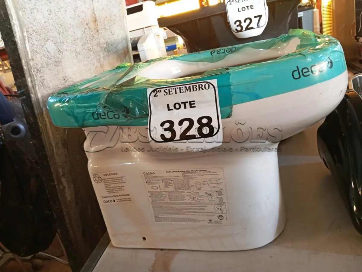 LOTE 328 - 01 VASO COR BRANCA MARCA DECA. (NO ESTADO) ATENÇÃO! FAZER A VISITAÇÃO ANTES DE ARREMATAR, NÃO SABEMOS SE FUNCIONA. LEILÃO NÃO TEM GARANTIA E NEM DEVOLUÇÃO, SUJEITO A POSSÍVEIS AVARIAS VISÍVEIS/OCULTAS E/OU AUSÊNCIA DE COMPONENTES.