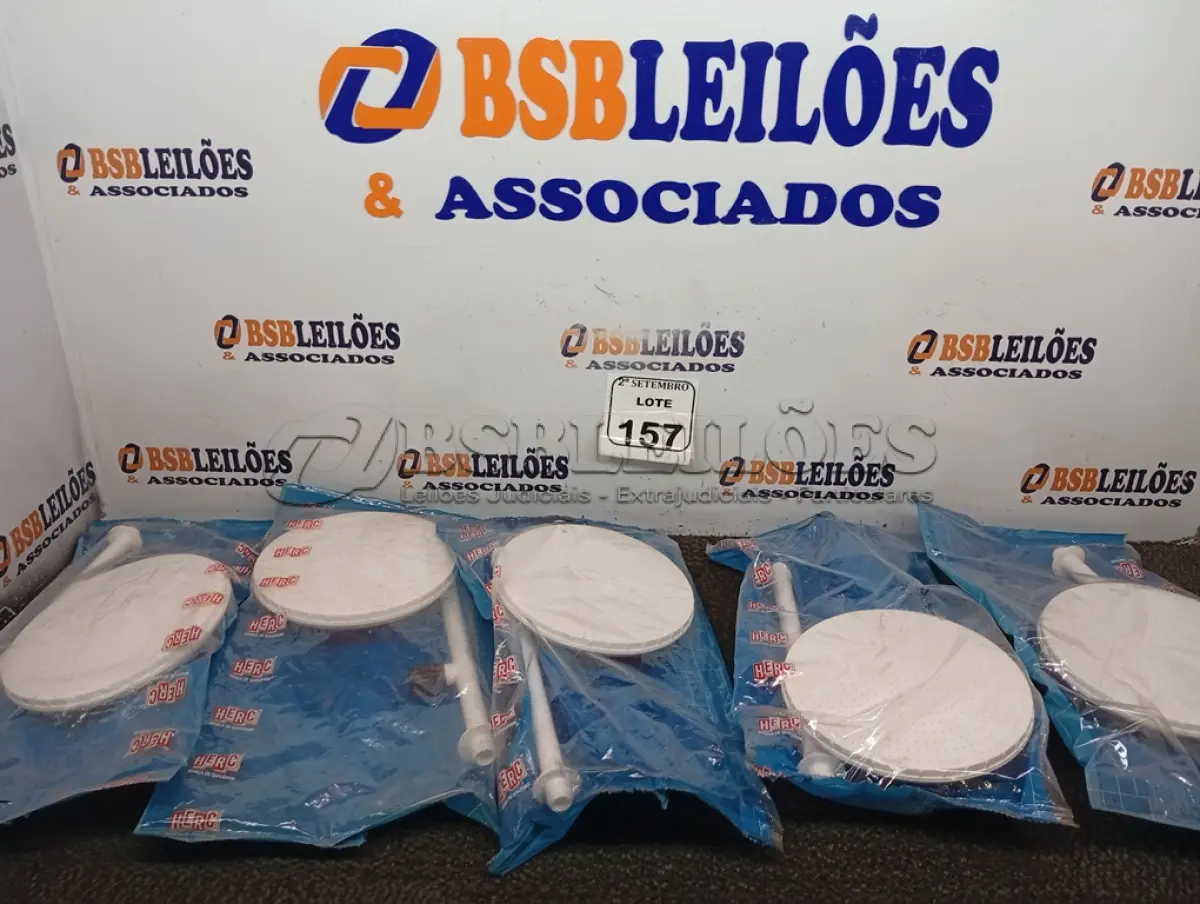 LOTE 157 - 05 CHUVEIRO C/BRAÇO 8" DE 1/2" PVC BR HERC.(NO ESTADO) ATENÇÃO! FAZER A VISITAÇÃO ANTES DE ARREMATAR, NÃO SABEMOS SE FUNCIONA. LEILÃO NÃO TEM GARANTIA E NEM DEVOLUÇÃO, SUJEITO A POSSÍVEIS AVARIAS VISÍVEIS/OCULTAS E/OU AUSÊNCIA DE COMPONENTES.