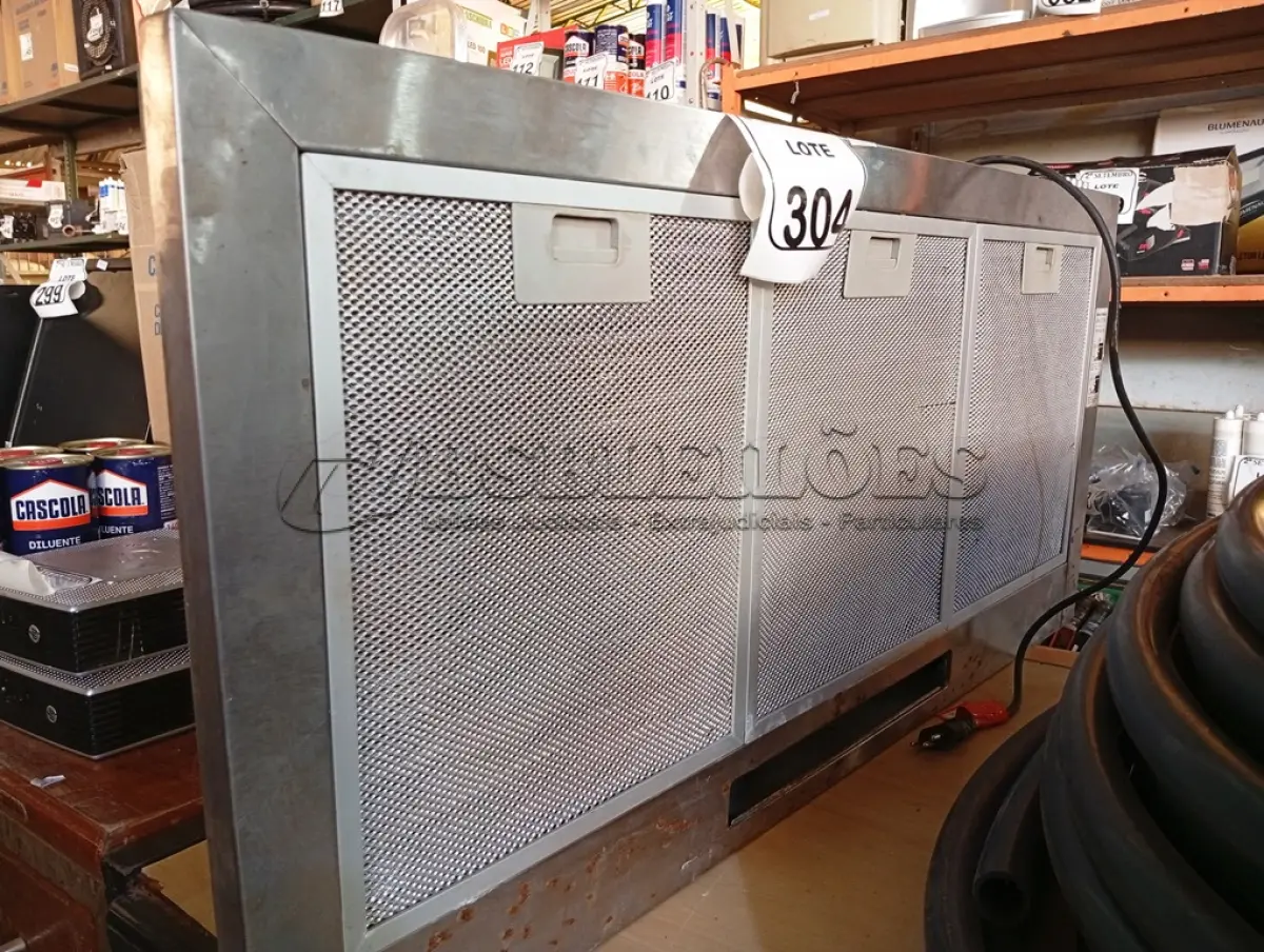 LOTE 304 - 01 EXAUSTOR COM SUPORTE EM INOX (NO ESTADO) ATENÇÃO! FAZER A VISITAÇÃO ANTES DE ARREMATAR, NÃO SABEMOS SE FUNCIONA. LEILÃO NÃO TEM GARANTIA E NEM DEVOLUÇÃO, SUJEITO A POSSÍVEIS AVARIAS VISÍVEIS/OCULTAS E/OU AUSÊNCIA DE COMPONENTES.