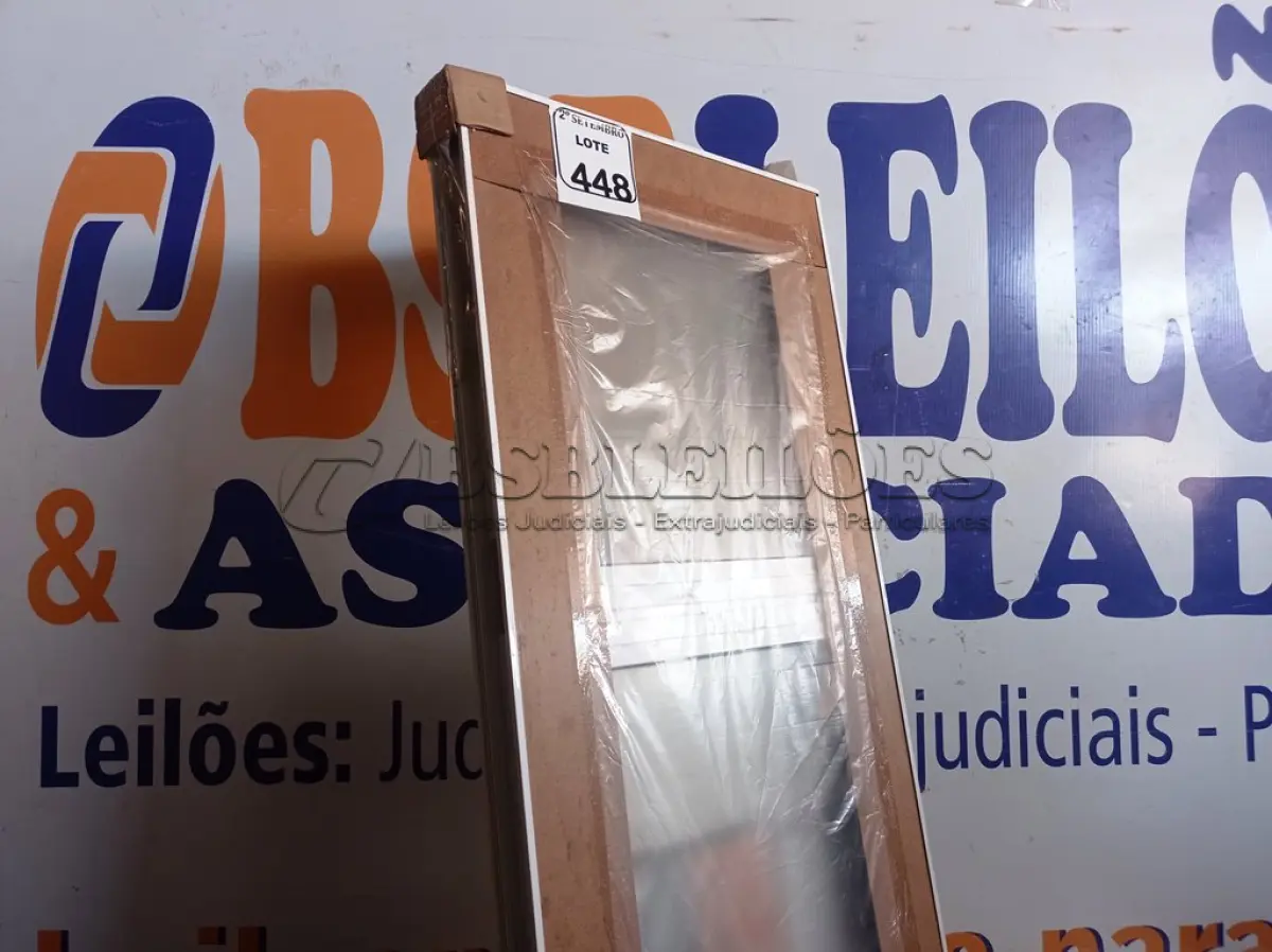 LOTE 448 - 01 JANELA MAXIM-AR PLENNA HORI 098X050 S/G BRANCO HAIALA NOVO. (NO ESTADO) ATENÇÃO! FAZER A VISITAÇÃO ANTES DE ARREMATAR, NÃO SABEMOS SE FUNCIONA. LEILÃO NÃO TEM GARANTIA E NEM DEVOLUÇÃO, SUJEITO A POSSÍVEIS AVARIAS VISÍVEIS/OCULTAS E/OU AUSÊNCIA DE COMPONENTES.